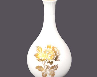 Vintage Wedgwood Gold Tonquin bud vase made in England. Gold roses.