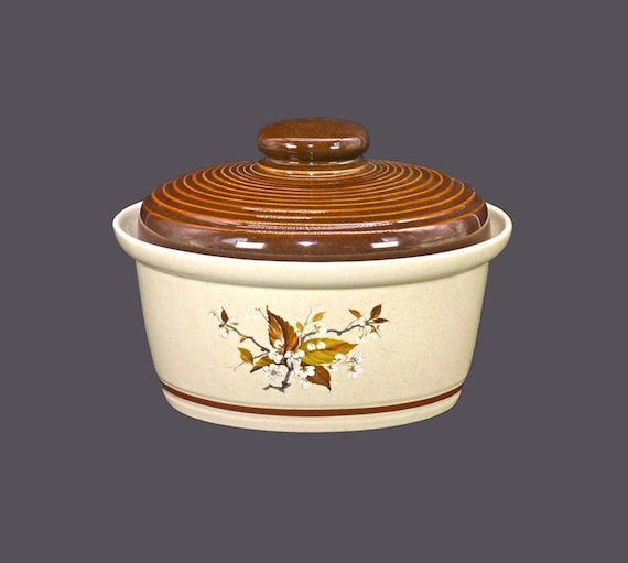 Royal Doulton Wild cherry Bowl (TRE) Royal Doulton Wild cherry Bowl (TRE)