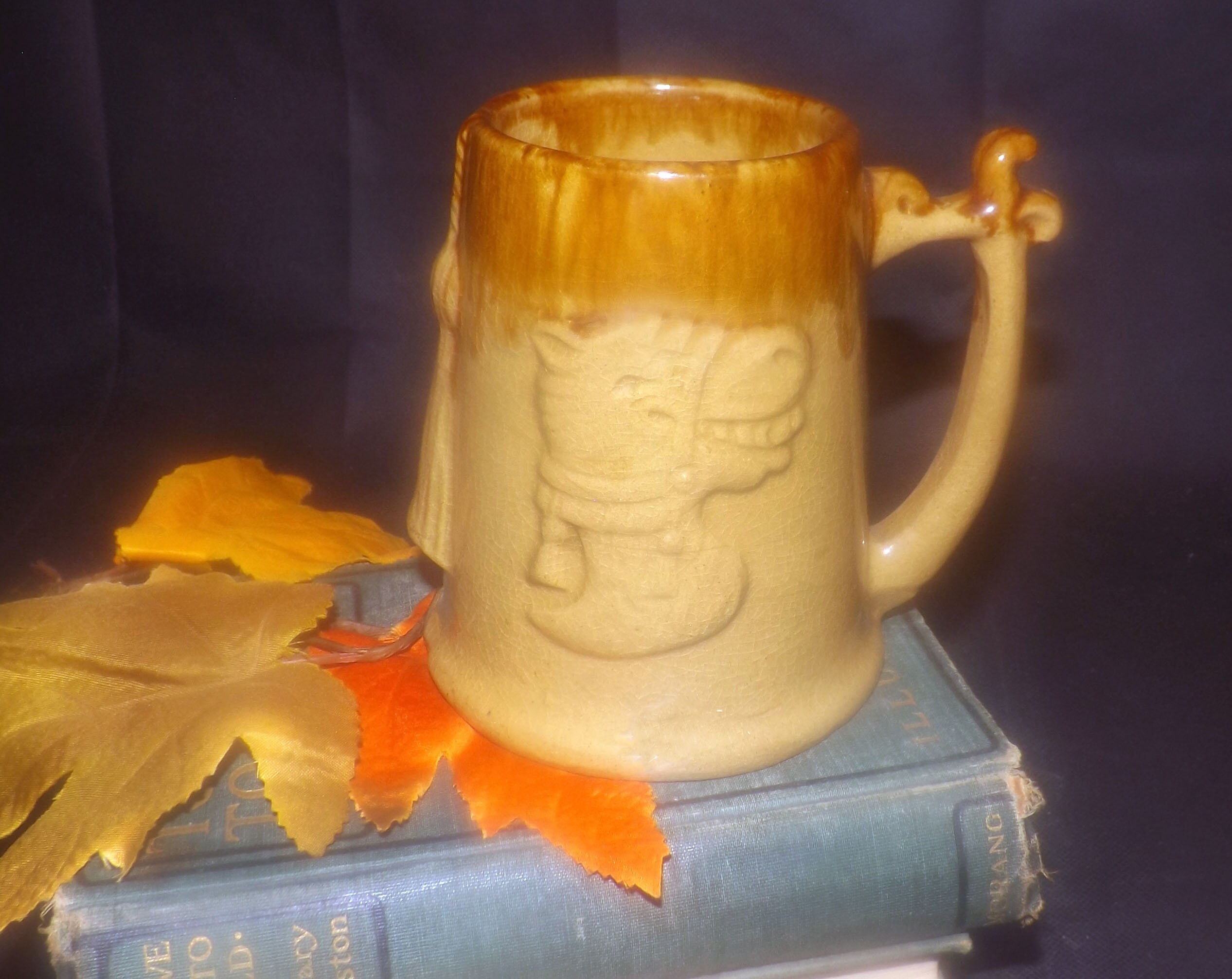 Antique (18901909) Hamilton Potters ceramic AAONMS Here's How ceramic