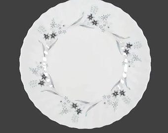 Vintage Royal Doulton Millefleur H4953 bone china dinner plate made in England.