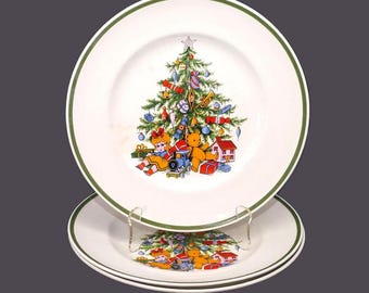 Three Wood & Sons Noel (older) Christmas dinner plates. Christmas tableware made in England. Flaws (see below).
