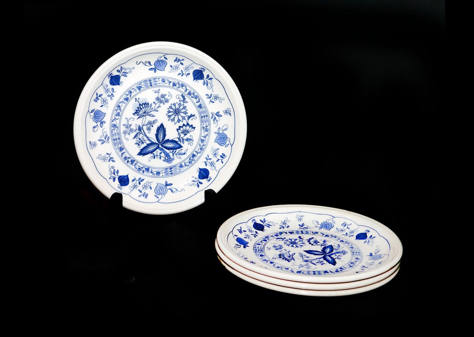 Four Biltons Staffordshire Tableware Blue Onion bread plates made in ...