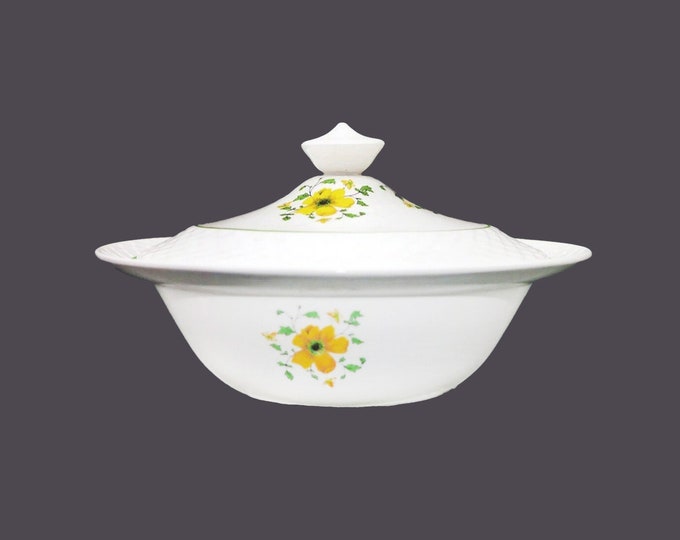 Wedgwood Jacqueline round rimmed covered vegetable serving bowl made in England.