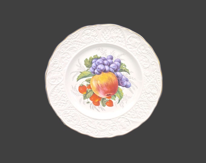 Simpsons Potters SIM14 luncheon plate. Marlborough Old English Ironstone made in England. Central peach, grapes, berries.