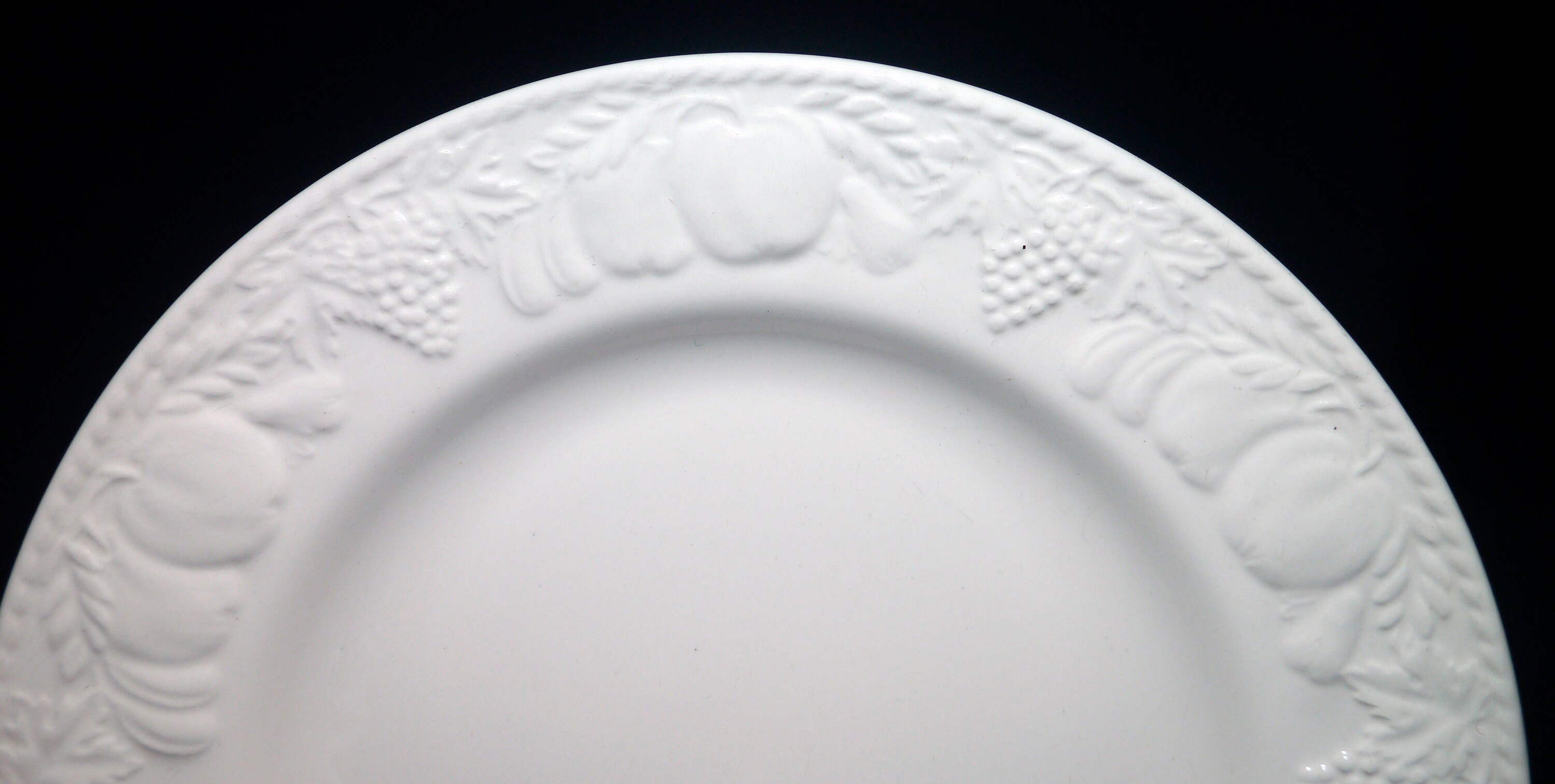 International Tableworks Devonshire White salad plate made in England