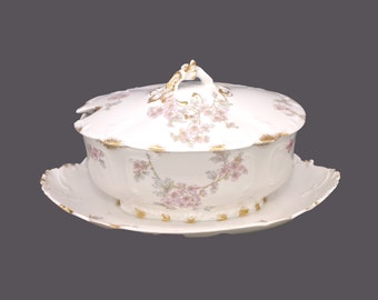 Antike Jugendstil-Ära CH Haviland GDA Limoges gedeckte Sauciere | Sauciere mit festem Teller. Rosa Blumen, Goldtupfen, Ranken.