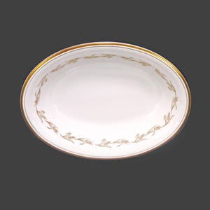 Vintage Simpsons Potters Albany oval rimmed serving bowl. China-style ironstone England.