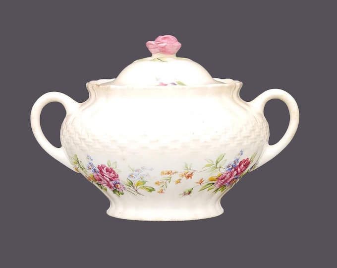 Simpsons Potters Finsbury covered sugar bowl. Solian Ware ironstone made in England. Flaw (see below).