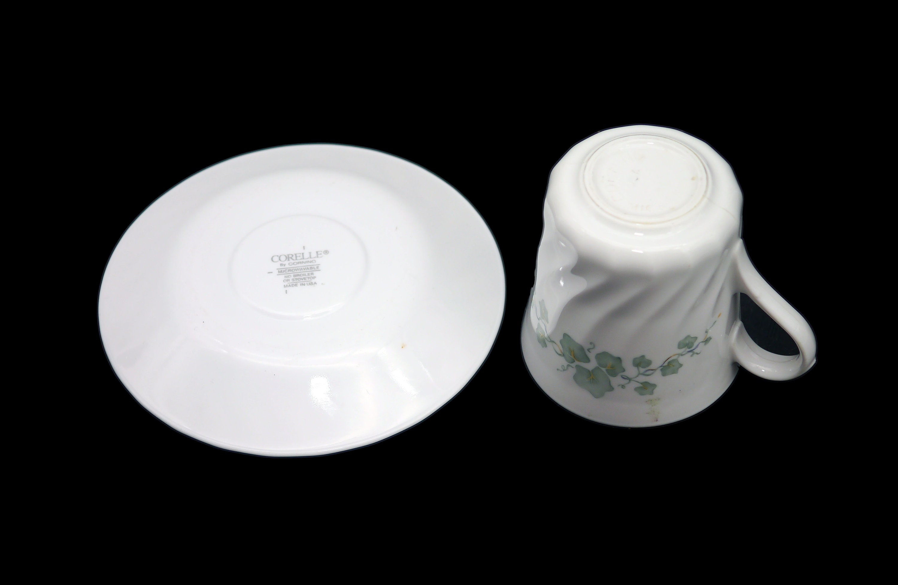 corelle cup and saucer set