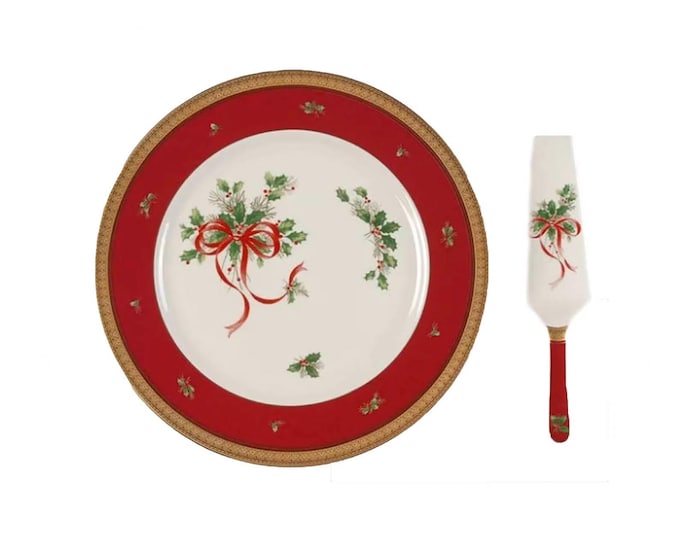 Mikasa Palatial Holly Gold L3468 Christmas cake serving plate with matching lifter.