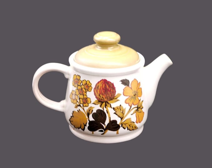 Sadler Clover four-cup stoneware teapot. Fall botanicals. Made in England.