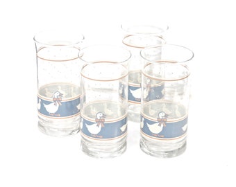 Four Anchor Hocking Marmalade-style tumbler | water | juice glasses. Geese with bows.