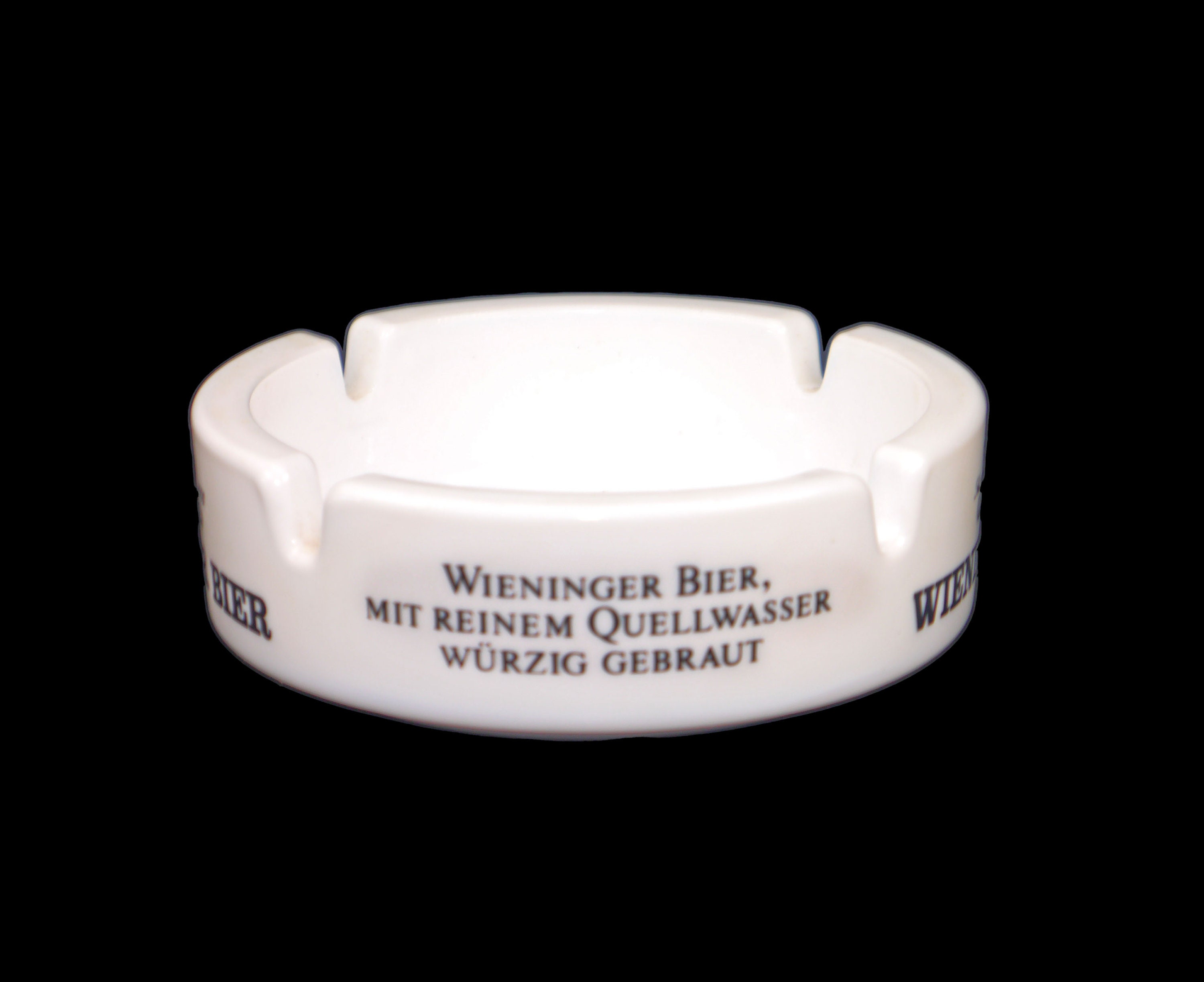 Wieninger Bier German beer white milk glass ashtray made in France.