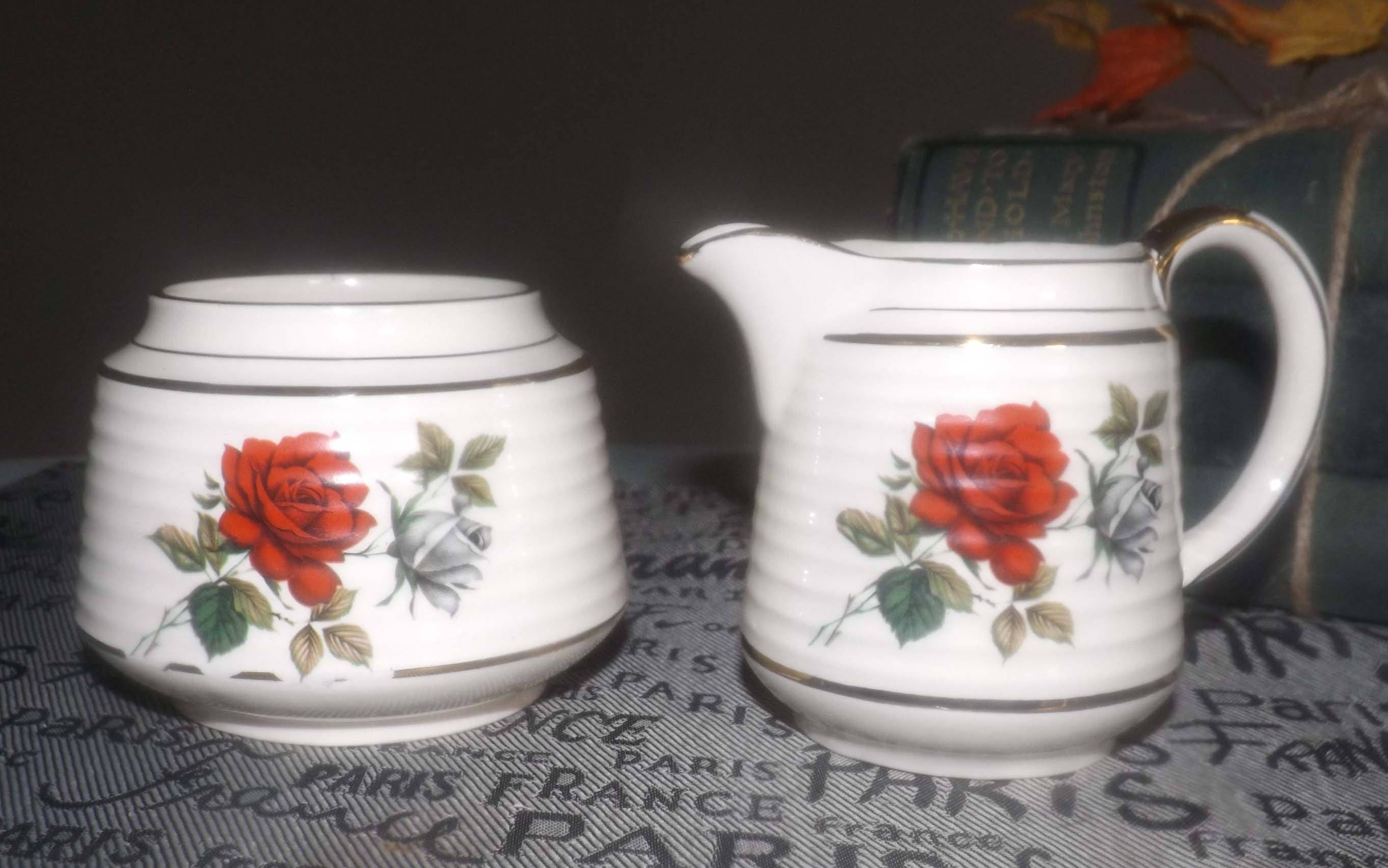 Early mid century Sadler 3497 handpainted creamer and open sugar bowl