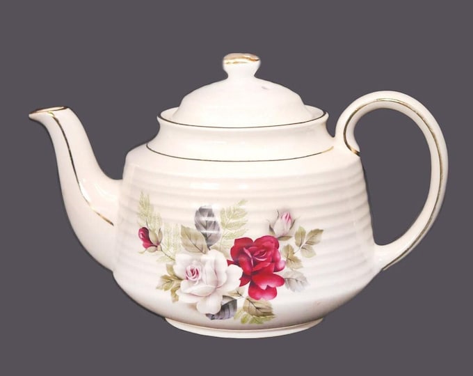 Sadler 3565 four-cup teapot made in England.