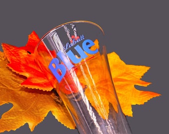 Vintage Labatt Blue Pint Glass: Etched Canadian Beer Collectible