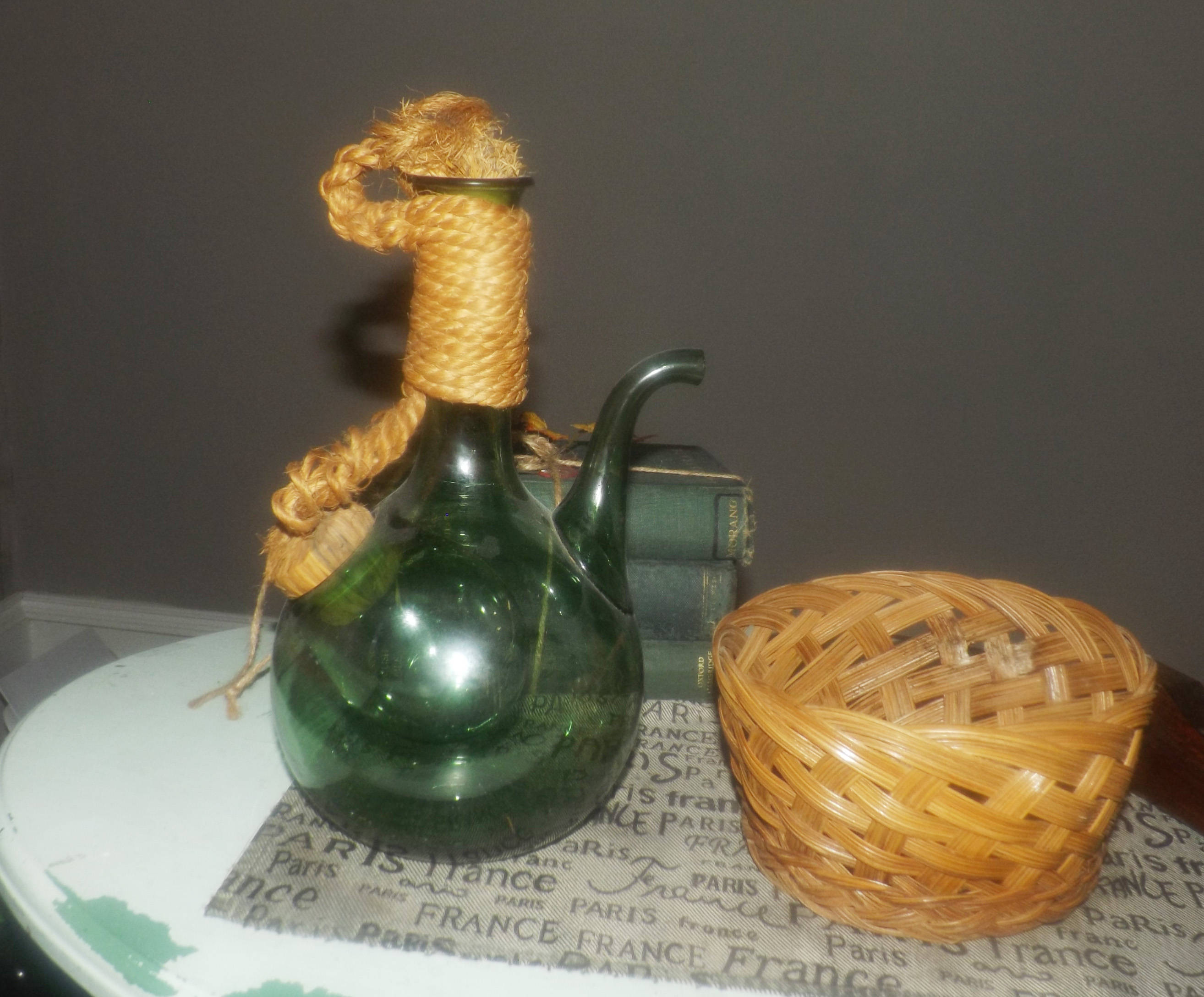 Midcentury Italian fiasco greenglass wine bottle decanter with ice