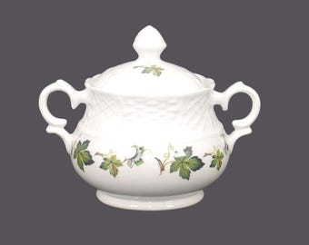 Vintage Simpsons Potters Concord covered sugar bowl made in England.