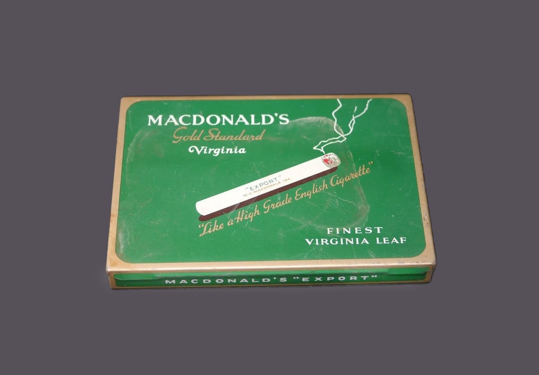 Macdonald's Gold Standard Virginia Cigarettes Hingedlid Tin. W.C. Macdonald Tobacco Montreal
