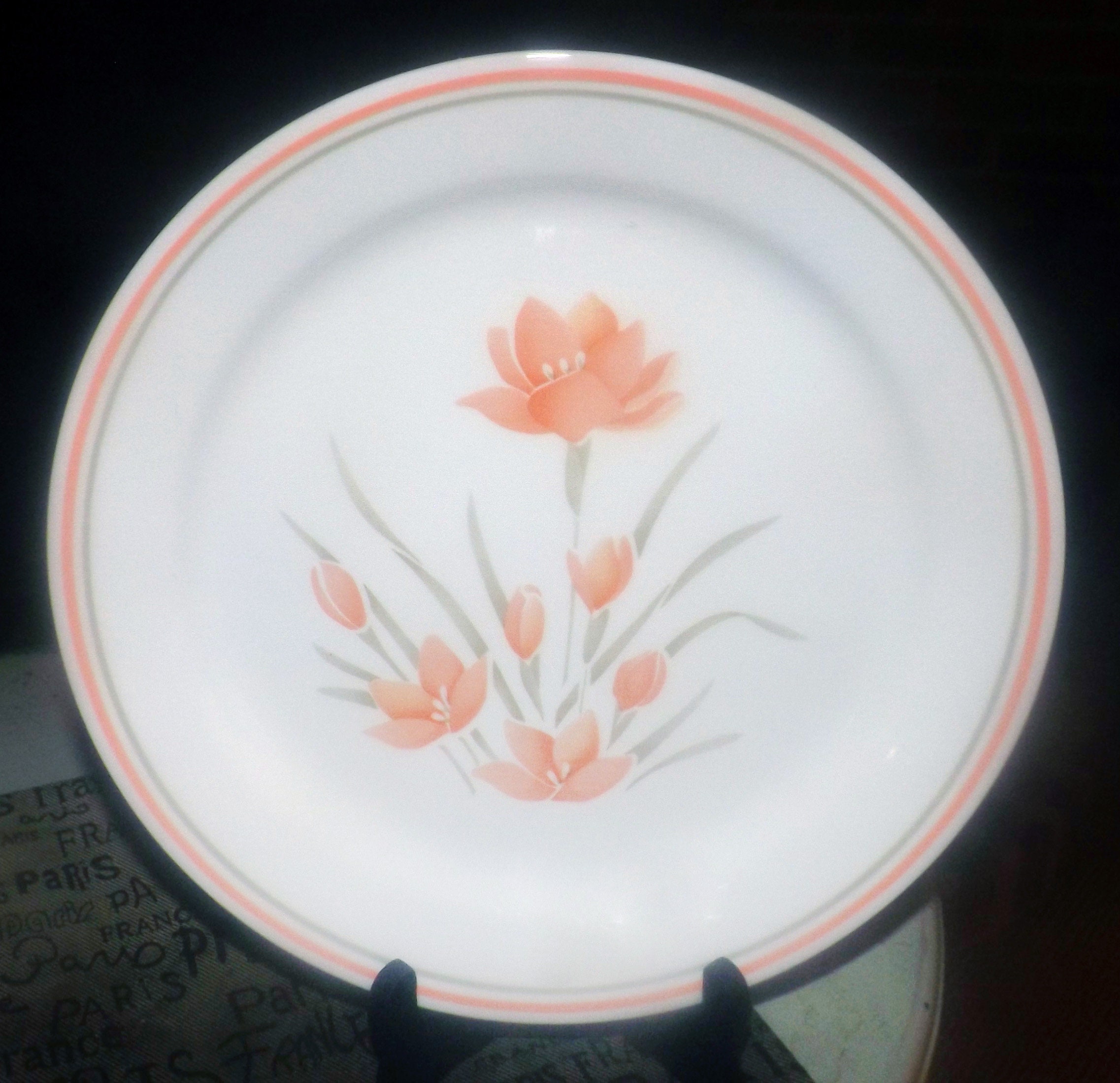 Vintage (19871991) Corelle Peach Floral dinner plate. Made in USA.
