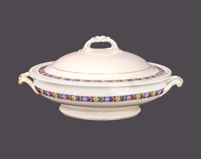 Antique Edwardian Age Johnson Brothers The Oakworth round, covered serving bowl made in England.