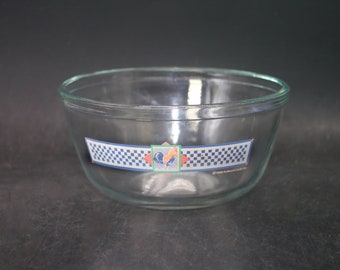 Anchor Hocking 1.5-qt glass Rooster mixing bowl. Made for Hallmark Country Kitchen Collection.