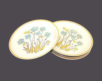 Vintage Hearthside Highland Flowers Stoneware Dinner Plates. Japan. Set of four.