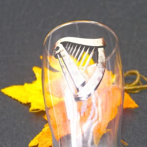 Vintage Guinness Harp logo pint beer glass. image 1