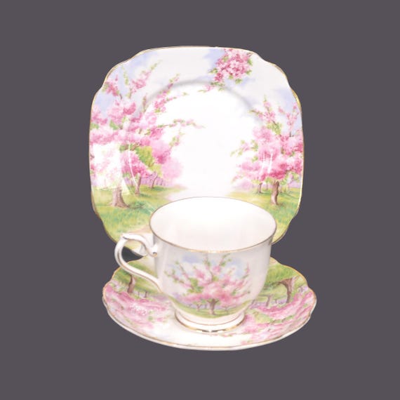 食器  ALBER Blossom Time Blossom Time Mug by Royal Albert | Replacements, Ltd.