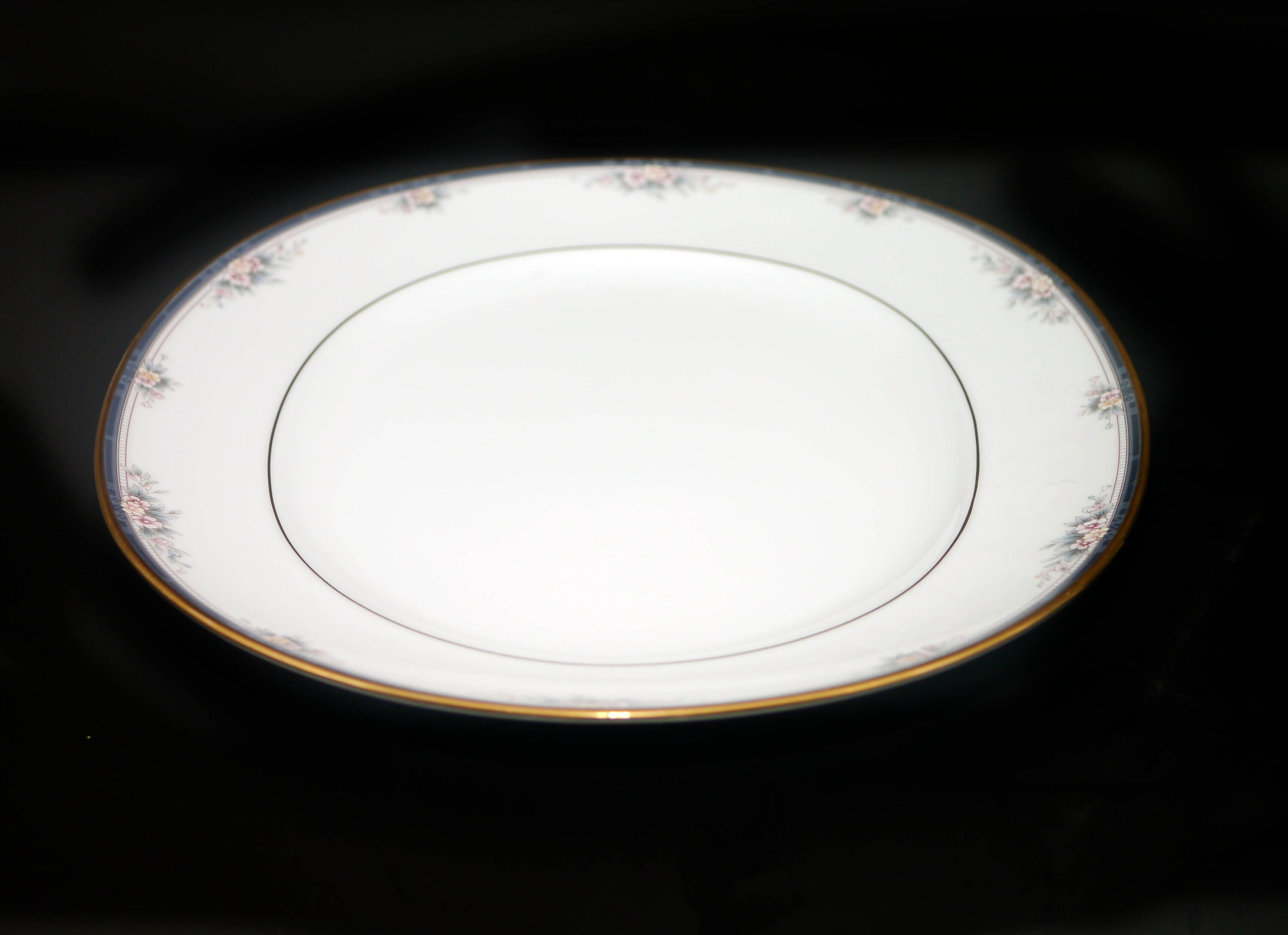 Noritake Ontario 3763 oval platter made in Japan. Sold individually.