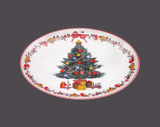 Yamaji | Himark Christmastime oval vegetable serving platter made in Japan. Red trim.