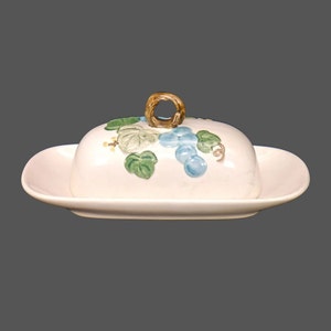 Vintage Metlox Sculptured Grape Butter Dish: Poppytrail Vernon Stoneware