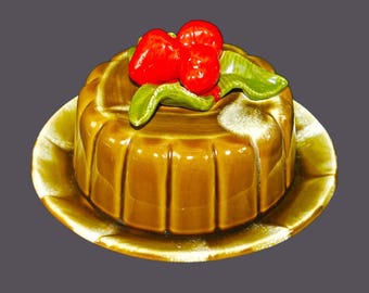 Vintage Pottery Craft Cheese Keeper: Majolica Strawberries, USA made