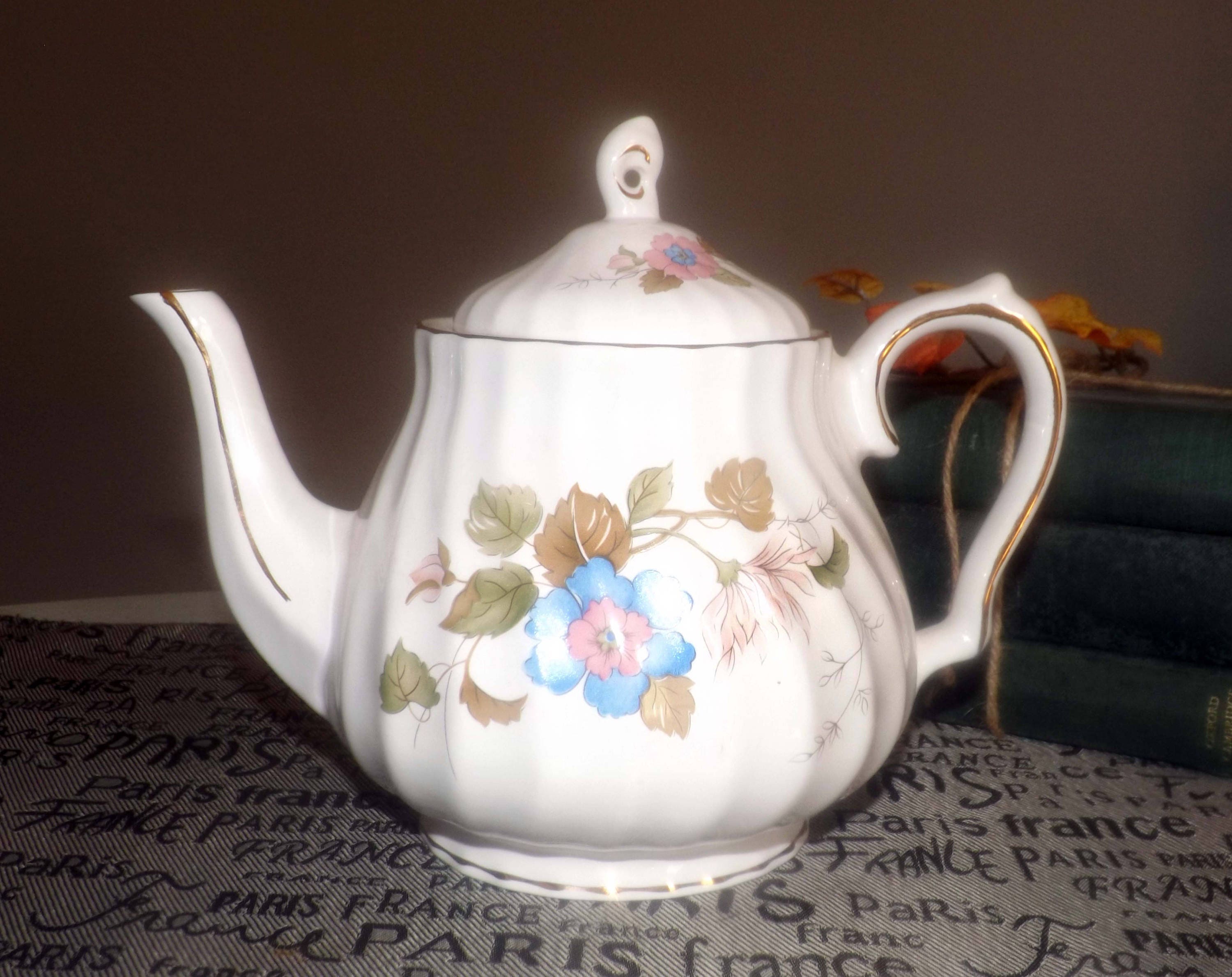 Vintage 1980s Sadler Windsor line teapot. Blue flowers with Etsy