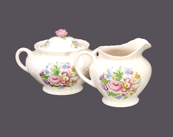 Vintage Simpsons Potters SIM18 creamer and covered sugar bowl set made in England.