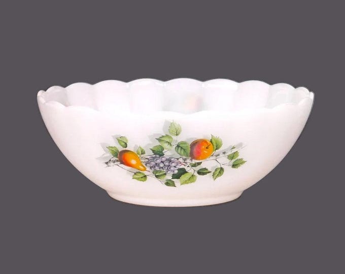 Arcopal Fruits de France round glass salad or serving bowl made in France.