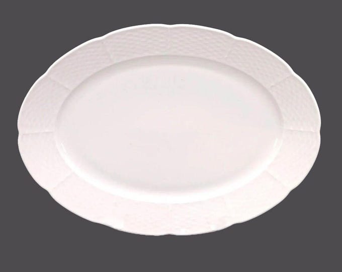 Belfor Elegante Chef's favorite all-white oval platter made in Czechoslovakia. All-white basketweave.