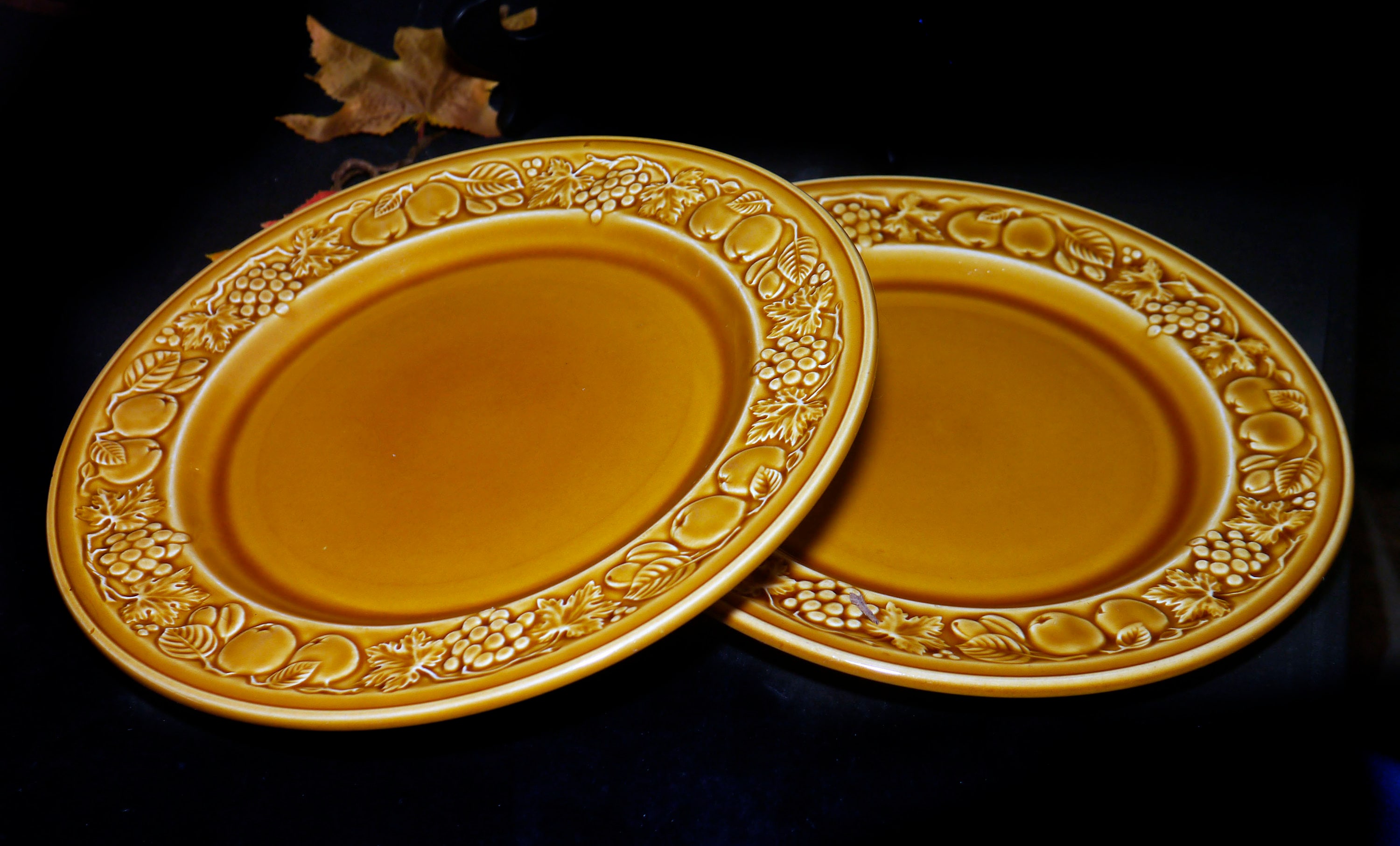Pair of Royal Worcester Honey Orchard large dinner plates. Crown Ware
