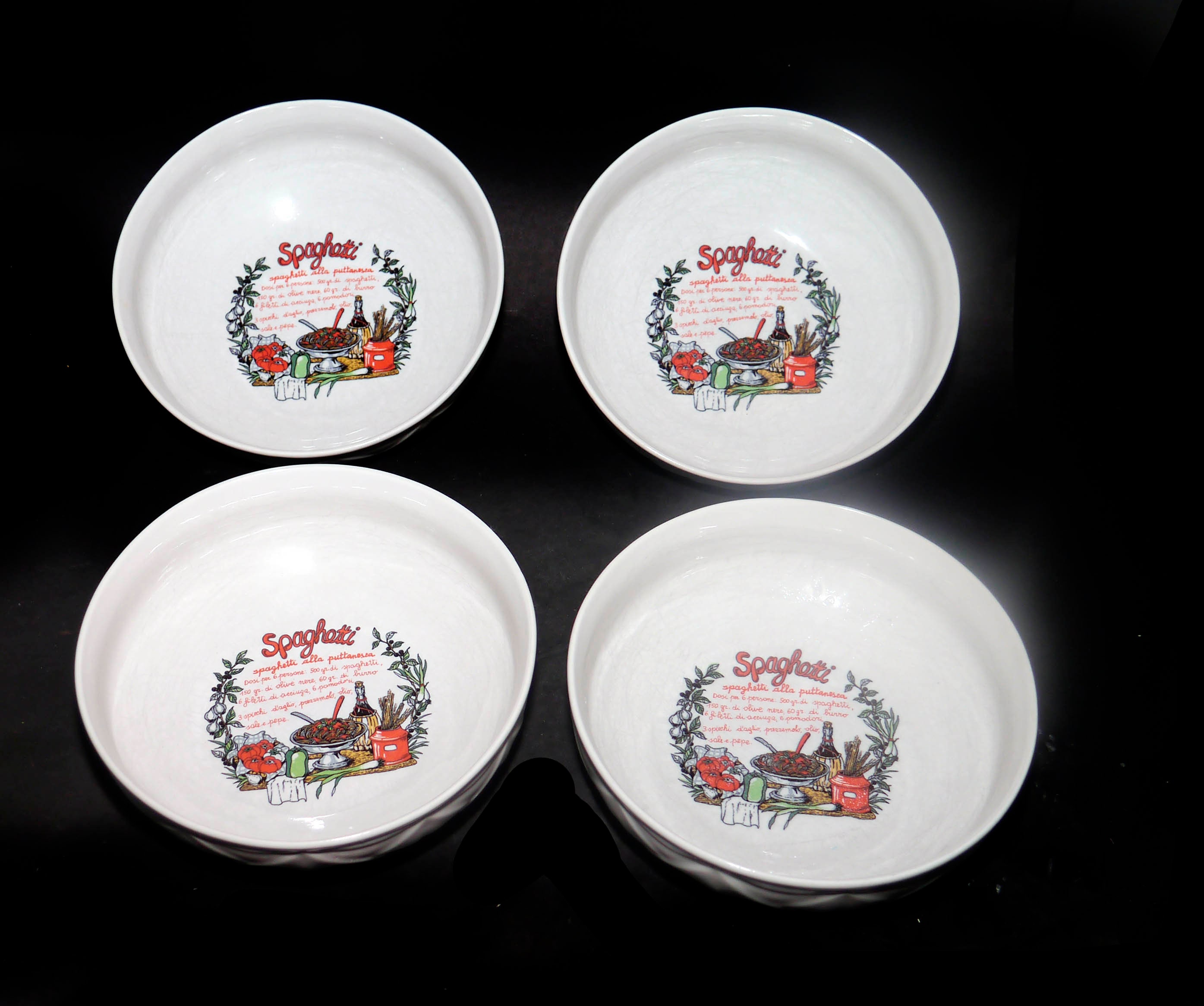 Vintage (1980s) Il fivepiece pasta bowls set. Large round