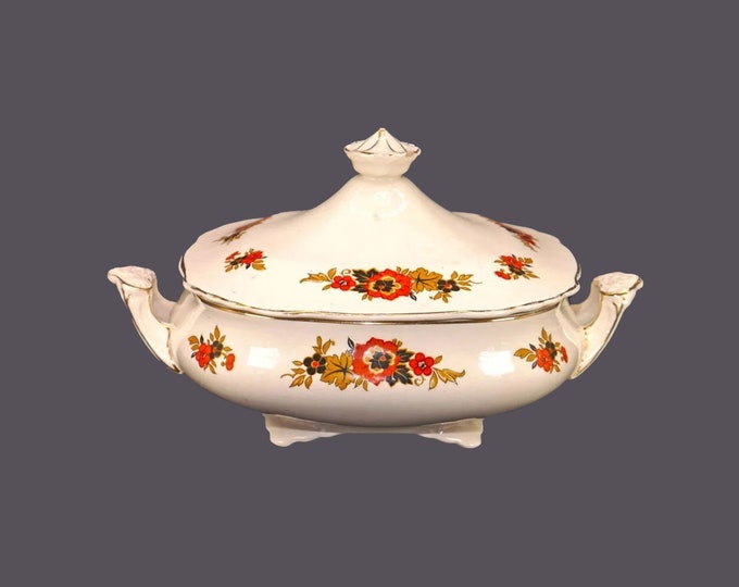 Antique Wedgwood Richelieu covered serving bowl made in England. Flaws (see below).