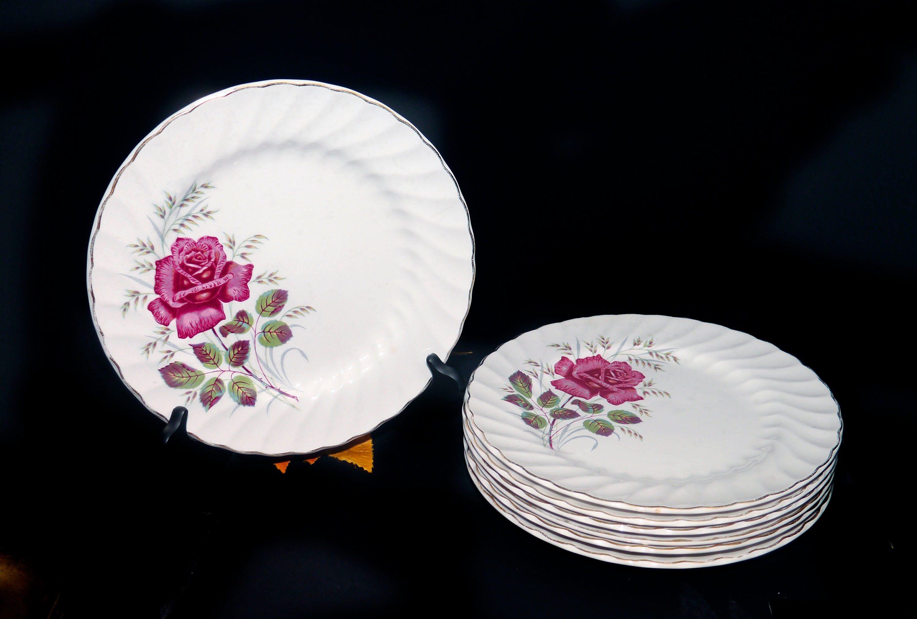 Wood & Sons Anniversary Rose Dinner Plate Made in England. Etsy Canada