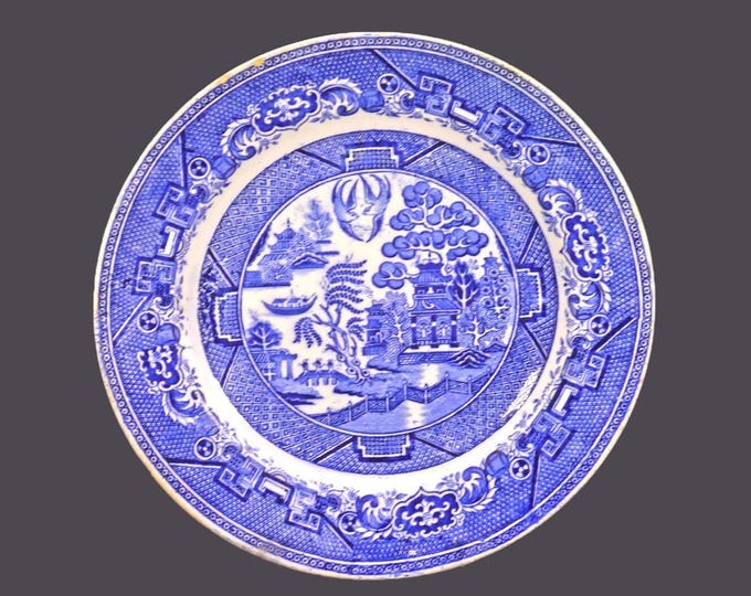 Antique Villeroy & Boch Wallerfangen Blue Willow luncheon plate, Germany