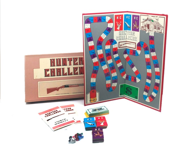 Hunter's Challenge board game published made Canada Johnny Davis Productions 1983. Scarce and complete.