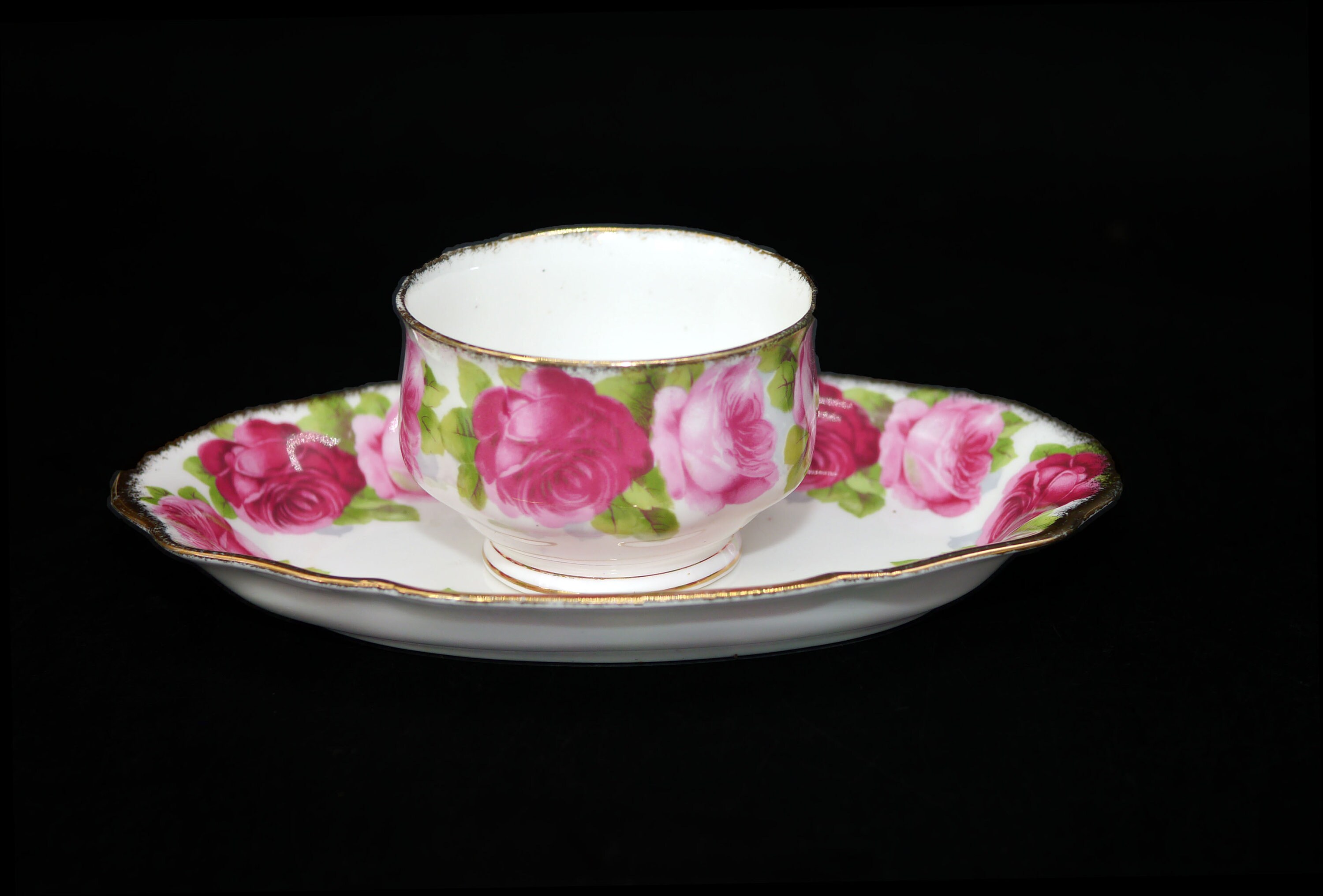 Royal Albert Old English Roses regal relish dish salt pepper under