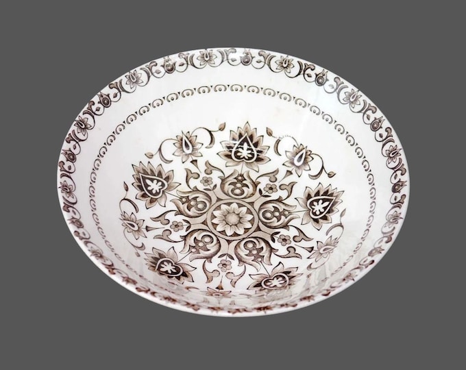 Wood & Sons Canterbury round serving bowl made in England.