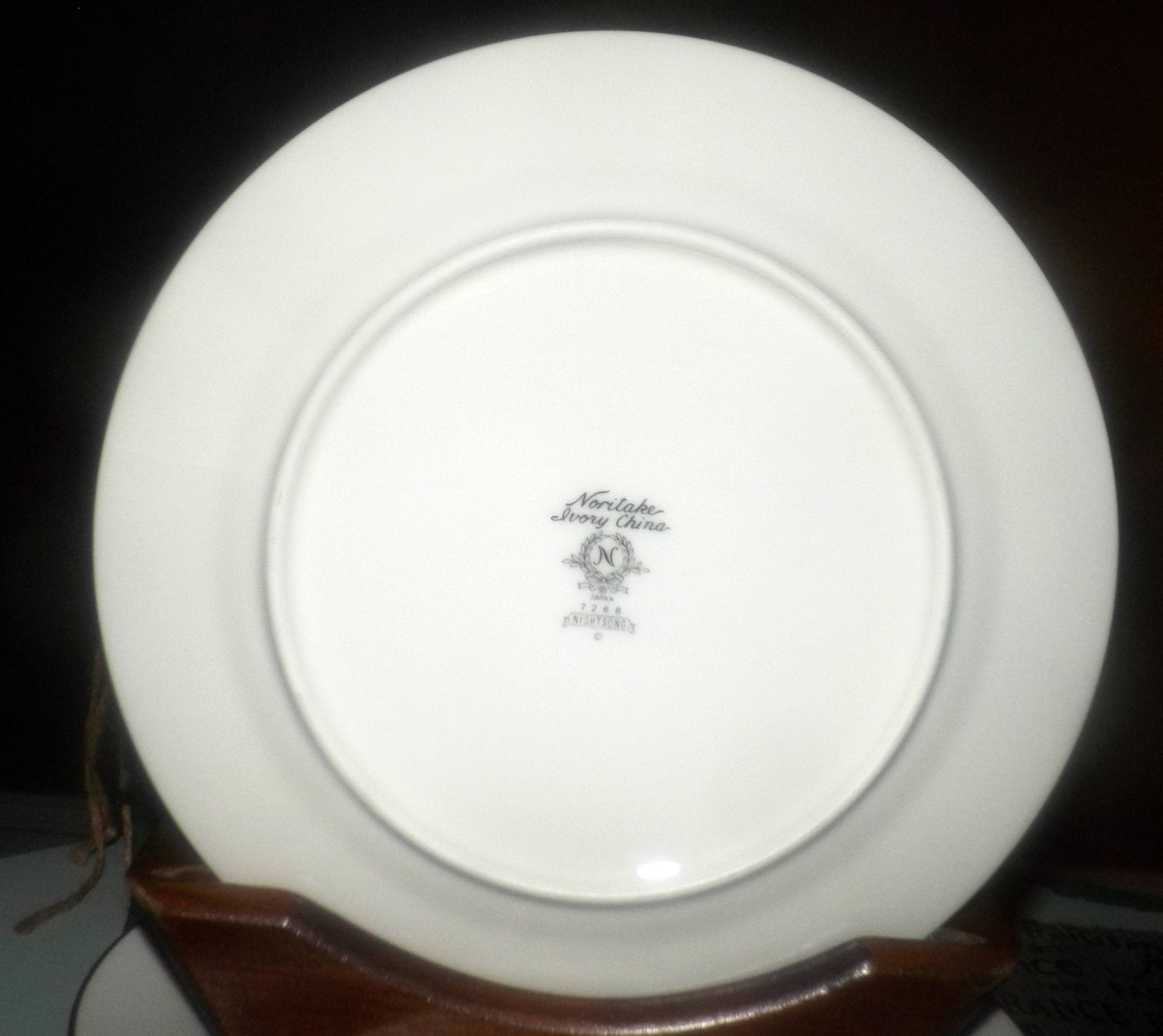 Vintage (1980s) Noritake Nightsong 7268 salad or side plate. Blue band