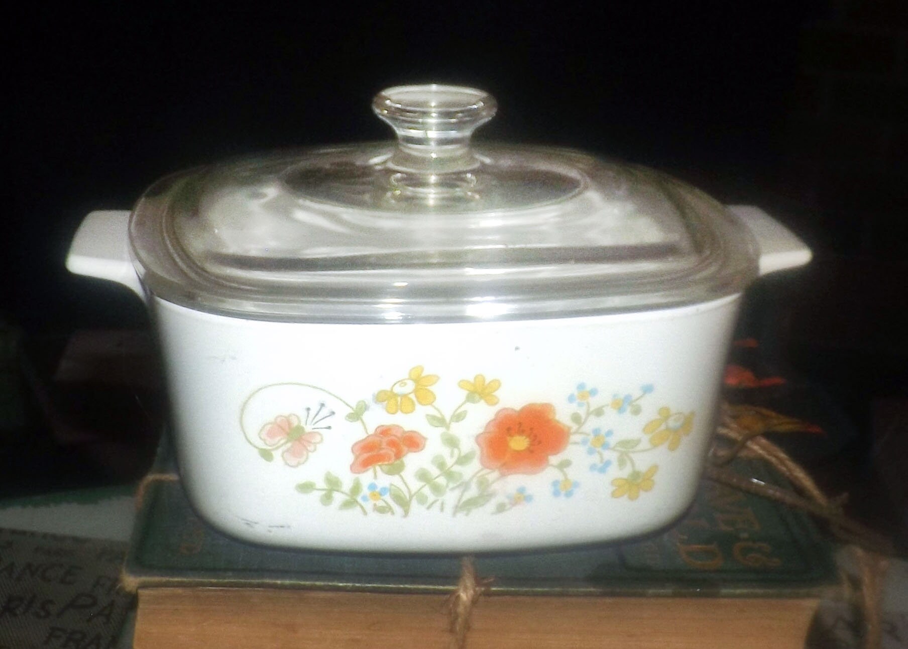 Vintage (1970s 1980s) Corelle Corning Wildflower pattern covered 1.
