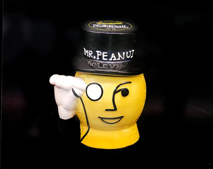 Mr. Peanut Planters Peanuts 300g ceramic cookie jar.
