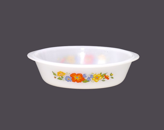 Glasbake J235 1-quart glass casserole. Retro flower power pattern. Made in USA.