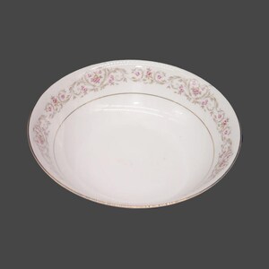 Royal Cameo Winona 4703 round vegetable serving bowl made in Japan.
